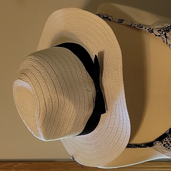 Beach Sun Hat White - Picture 3 of 7